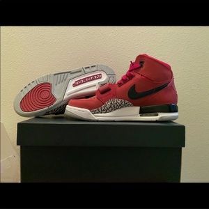 Air Jordan Legacy 312 (GS) shoes